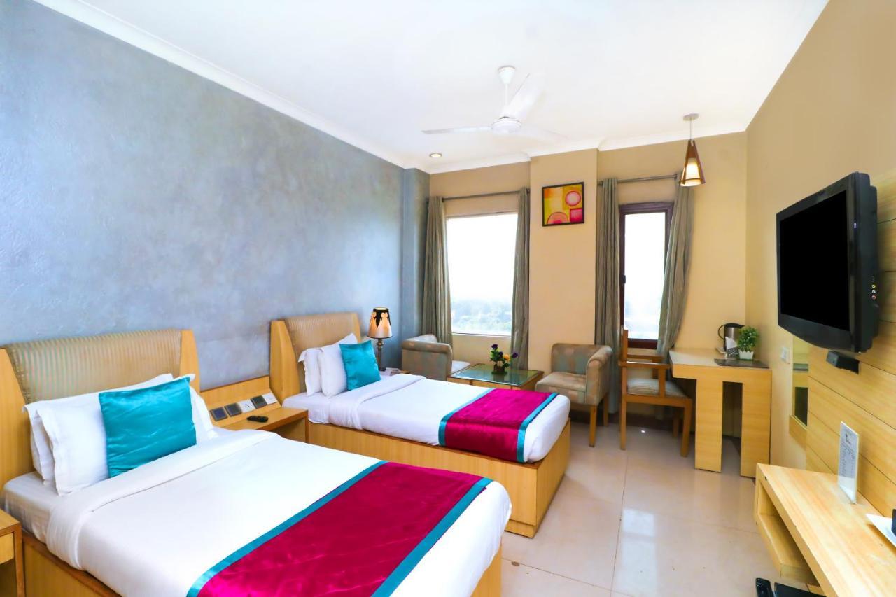 Hotel Rajshree & Spa Chandīgarh Eksteriør billede