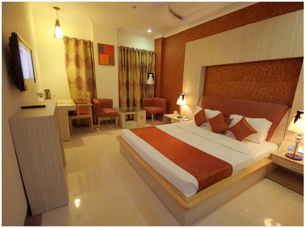 Hotel Rajshree & Spa Chandīgarh Eksteriør billede